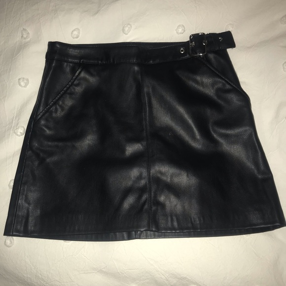 Zara Dresses & Skirts - Black Faux Leather Zara Mini Skirt (S)